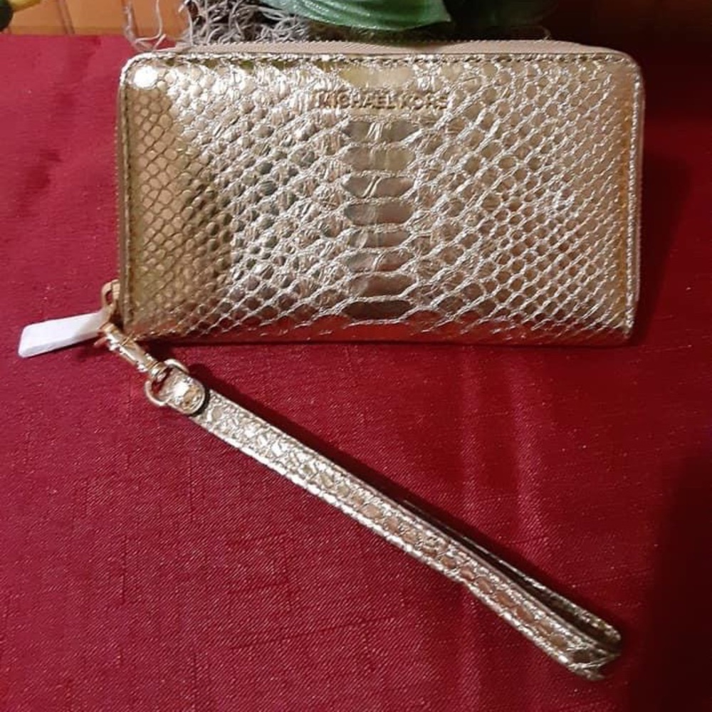 Michael Kors wallet